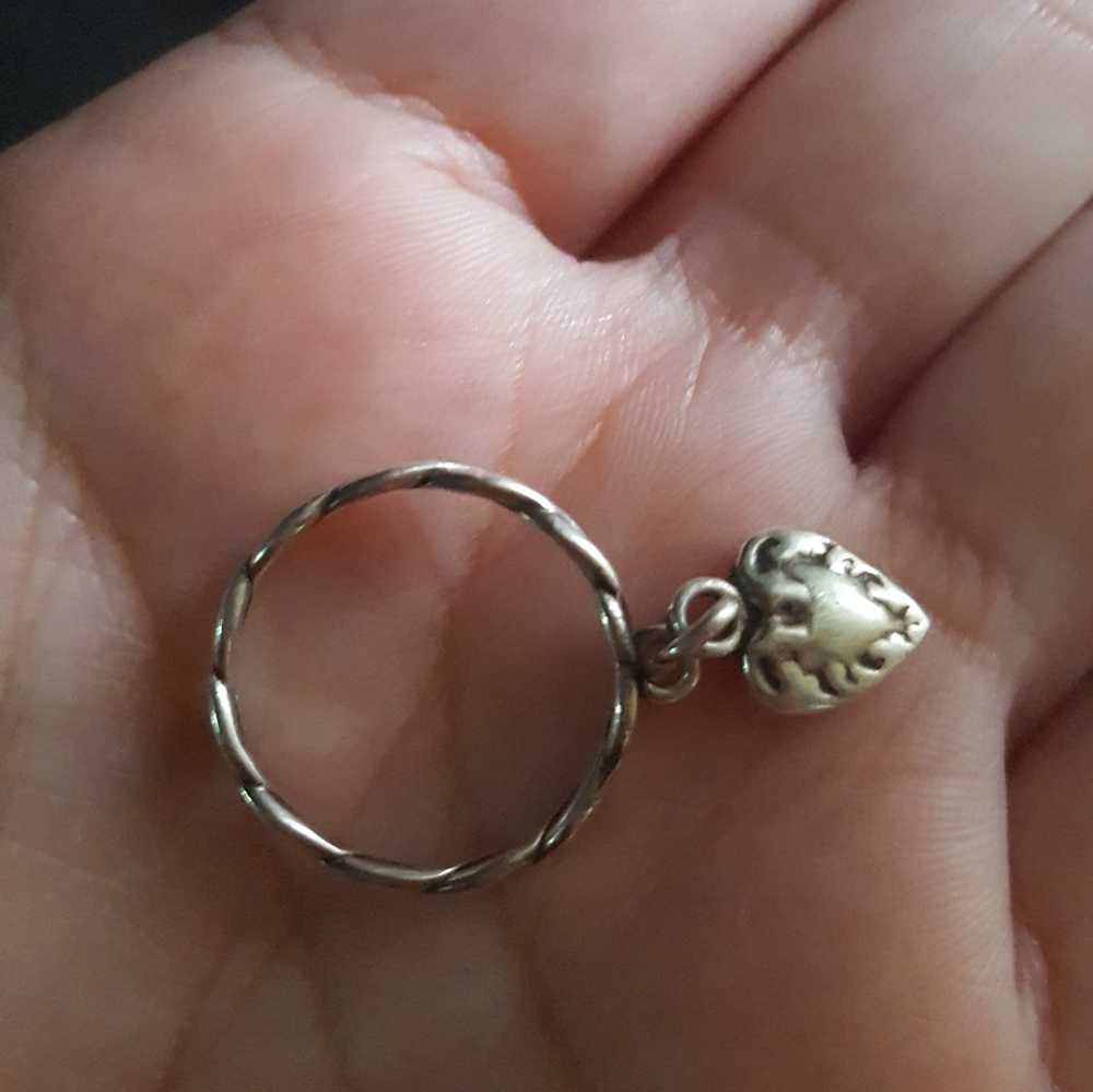 Ring - Picture 3 of 3